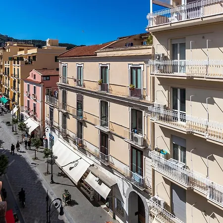 公寓 Mansarda Del Corso